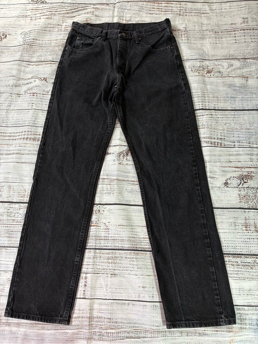 Wrangler Jeans Men’s 32x34 Black Relax Fit Zip Closure 5 Pocket Straight Leg